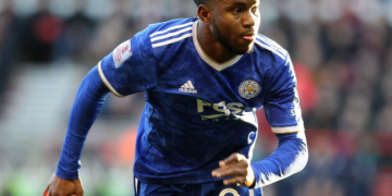 “He is mad” Nigerians react to Lookman’s Nationality Switch after Leicester City Forward Dumped Three Lions for Super Eagles