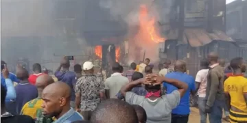 Fire-Destroy-Shops-in-Onitsha-on-Christmas-Day